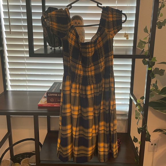 Plaid Preppy Skater Dress - Picture 2 of 2